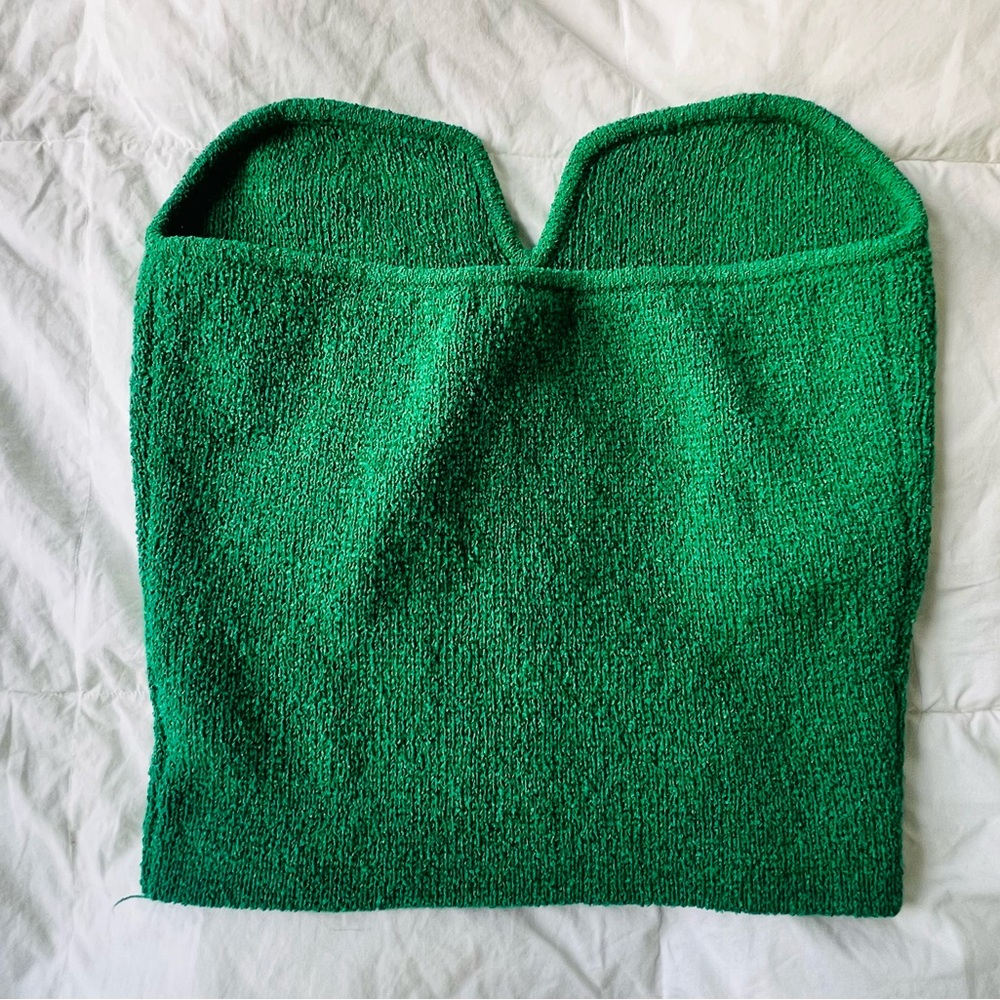 H&M Green cropped halter top